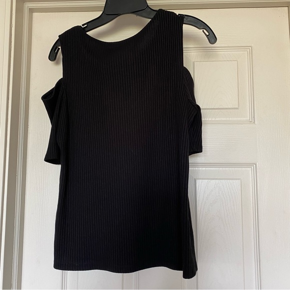 City Stars size large black cold shoulder top - Picture 4 of 4